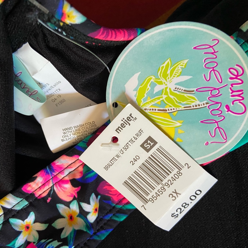 Woman’s plus size 3X  2 piece swimsuit